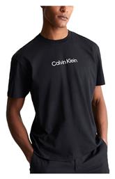 Calvin Klein T-shirt