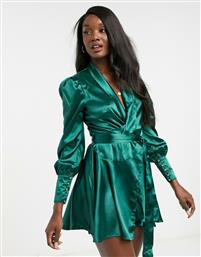Club L London cuffed sleeve satin mini wrap dress-Green από το Asos