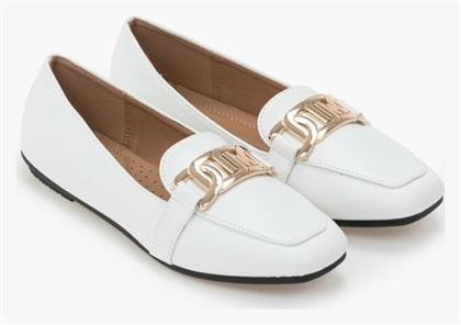 Loafers με μεταλλικό διακοσμητικό και εύκαμπτη σόλα - Λευκό από το Issue Fashion